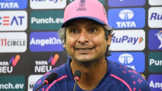 Sangakkara: ஐபிஎல் தொடரில் ராஜஸ்தான் ராயல்ஸ் வீரர்கள் சோர்வாக இருந்ததும் தோல்விக்கு ஒரு காரணமாக இருந்தது என்று ராஜஸ்தான் ராயல்ஸ் அணியின் கிரிக்கெட் இயக்குநர் சங்கக்காரா தெரிவித்தார். மேலும், இந்திய கிரிக்கெட் அணியின் தலைமைப் பயிற்சியாளர் பதவிக்கு விண்ணப்பிக்கிறாரா இல்லையா எனவும் தெரிவித்தார்.