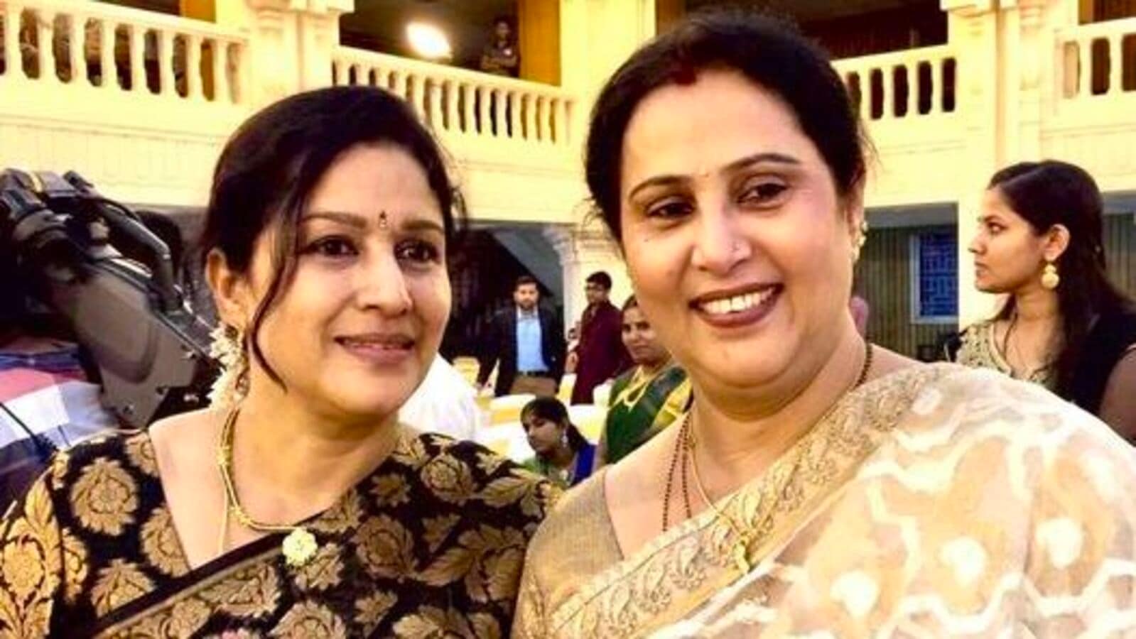 Actress Renuka: 'நான் எப்போதும் கீதாவிற்கு நன்றி செலுத்துகிறேன்' பிரகாஷ்ராஜையும்.. என்னையும்.. நடிகை ரேணுகா உருக்கம்!