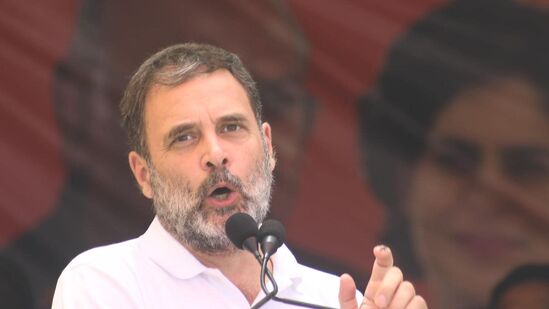Entire Political Science மாணவருக்குதான் காந்தி படம் தேவை! மோடியை கிண்டல் அடித்த ராகுல்! (Photo by Santosh Kumar/ Hindustan Times)