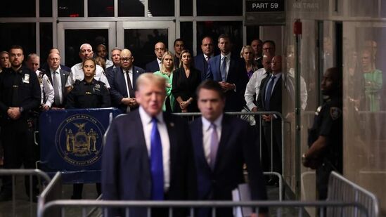 Donald Trump convicted: அமெரிக்க முன்னாள் அதிபர் டிரம்ப் குற்றவாளி: நீதிமன்றம் அதிரடி தீர்ப்பு. (Getty Images via AFP) Donald Trump convicted: அமெரிக்க முன்னாள் அதிபர் டிரம்ப் குற்றவாளி: நீதிமன்றம் அதிரடி தீர்ப்பு. (Getty Images via AFP)