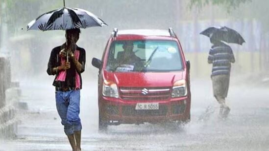 Weather Update: இன்று எந்தெந்த மாவட்டங்களில் கனமழை பெய்யும்? - வானிலை ஆய்வு மையம் வெளியிட்ட முக்கிய அறிவிப்பு!