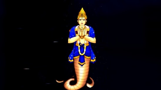 சனிபகவானுக்கு பிறகு அனைவரும் அச்சப்படக்கூடிய கிரகமாக ராகுபகவான் விளங்கி வருகின்றார். கடந்த ஆண்டு அக்டோபர் மாத இறுதியில் ராகு பகவான் மீன ராசியில் நுழைந்தார். இவருடைய இடமாற்றம் அனைத்து ராசிகளுக்கும் மிகப்பெரிய தாக்கத்தை ஏற்படுத்தும்.&nbsp;