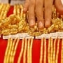 Today Gold Rate: இதுதான் சமயம்! சரியும் தங்கம் விலை! சவரன் எவ்வளவு தெரியுமா?