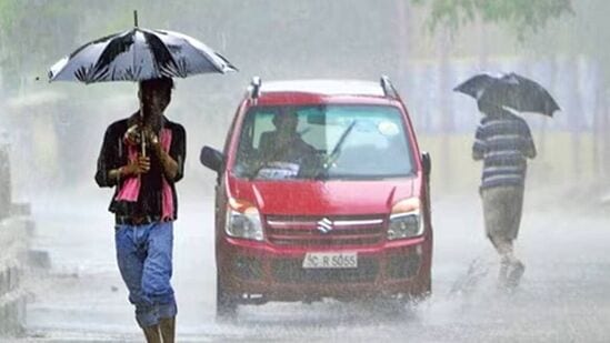 நீலகிரி, கோயம்புத்தூர்,திருப்பூர் உள்ளிட்ட 15 மாவட்டங்களில் இன்று கனமழை பெய்ய வாய்ப்பு!