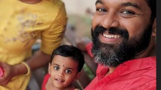 தாய்மை என்பது சம்பந்தப்பட்ட பெண்ணின் அபிப்பிராயம் என்று நான் நினைக்கிறேன். அந்த அபிப்பிராயம் அந்தப் பெண் பத்து மாசம் சுமந்து குழந்தையை பெற்றுக் கொள்ள வேண்டும் என்று விரும்புகிறாரா அல்லது வாடகை தாய் மூலமாக பெற்றுக் கொள்ள விரும்புகிறாரா அல்லது தத்தெடுத்த குழந்தையை வளர்க்க விரும்புகிறார்கள் என்பதை பொறுத்த அமைகிறது&nbsp;&nbsp;