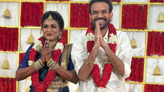 நக்கீரனில் தொடர் ஒன்றை எழுதும் பொழுது, கங்கை அமரன் இளையராஜாவும், தானும் எந்தெந்த பாடல்களில் இருந்து மெட்டுக்களை திருடினோம் என்பது குறித்து ஒரு பட்டியலே போட்டு பேசியிருந்தார். அதே போல, ராயல்டி தொடர்பான பிரச்சனையின் போது, நாமே பல பிரபல இசையமைப்பாளர்களிடமிருந்து மெட்டுக்களை திருடி இருக்கிறோம். .&nbsp;
