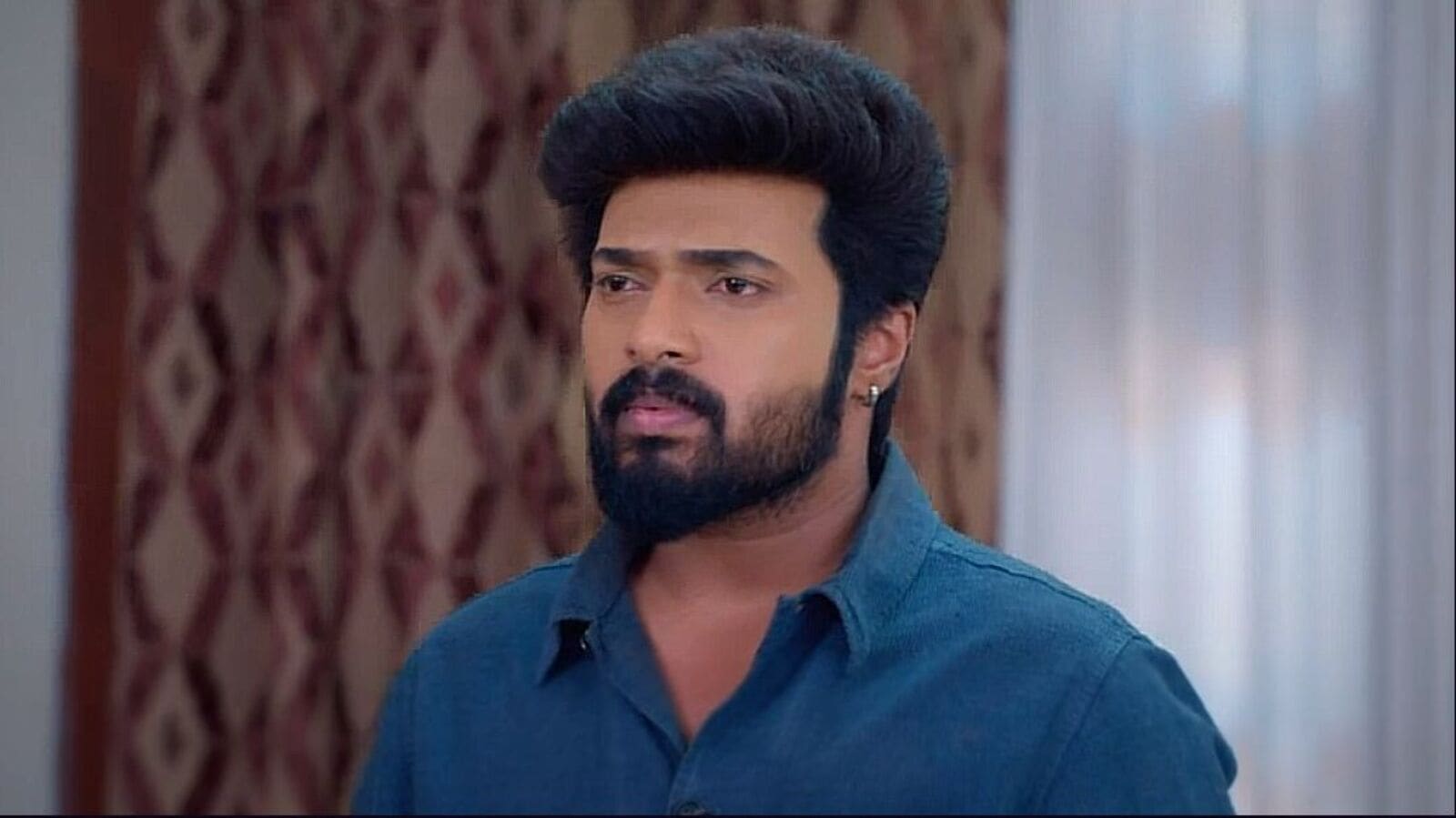 Karthigai Deepam: ‘திடீரென்று அணைந்த தீபா ஏற்றிய தீபம்.. கலக்கத்தில் கார்த்திக்’ - கார்த்திகை தீபம் அப்டேட்