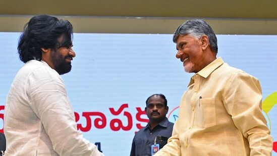 Pawan Kalyan takes oath as AP minister: ஆந்திரப் பிரதேச அமைச்சராக பவன் கல்யாண் பதவியேற்றார்!. (ANI Photo)