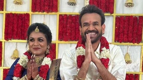 Premji Amaran: ‘வங்கி காகிதத்தில் மலர்ந்த காதல்.. 20 வயது வித்தியாசம்.. மணப்பெண் எடுத்த முடிவு! - பிரேம்ஜி காதல் கதை! Premji Amaran: ‘வங்கி காகிதத்தில் மலர்ந்த காதல்.. 20 வயது வித்தியாசம்.. மணப்பெண் எடுத்த முடிவு! - பிரேம்ஜி காதல் கதை!