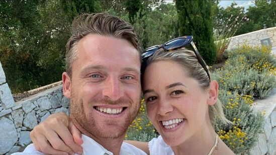 Jos Buttler: மூன்றாவது முறையாக அப்பா ஆன இங்கிலாந்து கிரிக்கெட் வீரர் ஜோஸ் பட்லர் - மகனின் பெயர் தெரியுமா?