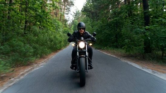 Side Effects Of Bike Riding: நீண்ட தூரம் பைக்கில் செல்வதால் என்னென்ன பிரச்னைகள் ஏற்படும் தெரியுமா?
