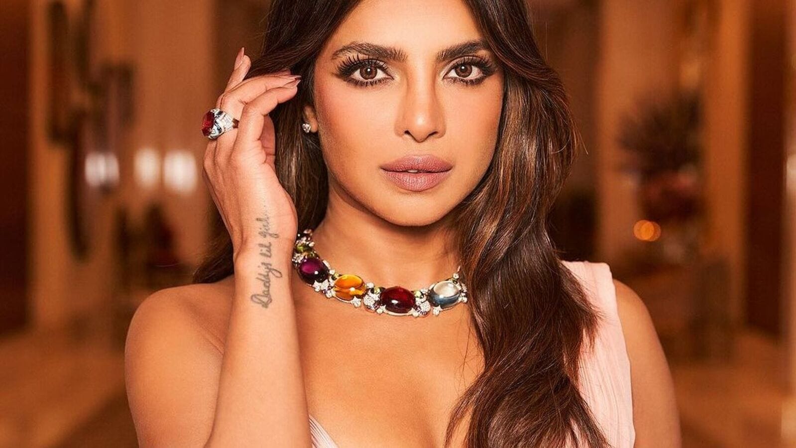 Priyanka Chopra Injury: கழுத்தில் வெட்டு காயம்! இன்ஸ்டாவில் வைரல் புகைப்படம் - பிரியங்கா சோப்ராவுக்கு என்ன ஆச்சு?