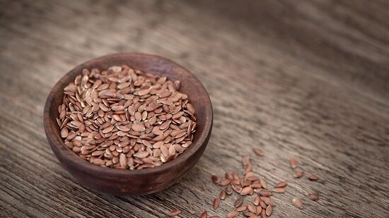 Chia or Flax Seeds : உங்களுக்கு அதிக நன்மைகளைத் தருவது சியா விதைகளா அல்லது ஃப்ளாக்ஸ் சீடா? – விளக்கம்!