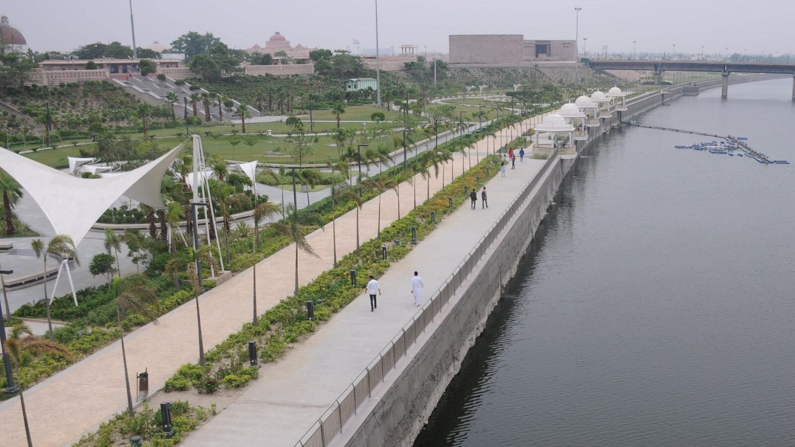 Parasailing to Jet-skiing: 22 சாகச விளையாட்டுக்களுக்கு ஒரு தனி இடம்.. உத்தரப்பிரதேச கோமதி நதிக்கரையில் பணிகள் மும்முரம்