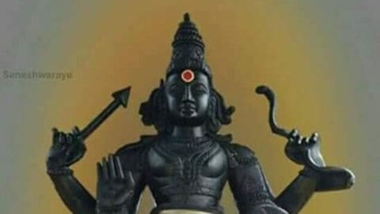 கர்மத்திற்கு அதிபதி சனிபகவான். அறியாமை உச்சக்கட்டத்தில் இருக்கும் இடத்தில், அறிவும் உச்சக்கட்டமாக இருக்கும். ஒரு மனிதன் விஷயங்களை அறிந்து கொள்ள, அறிந்து கொள்ள, அவன் அதர்மத்திற்குள் செல்கிறான்.&nbsp;