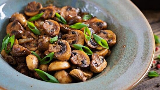 Mushrooms Benefits: கொழுப்பைக் குறைப்பது முதல் ரத்த அழுத்தத்தை நிர்வகிப்பது வரை காளான்களின்  அற்புதமான நன்மைகள்