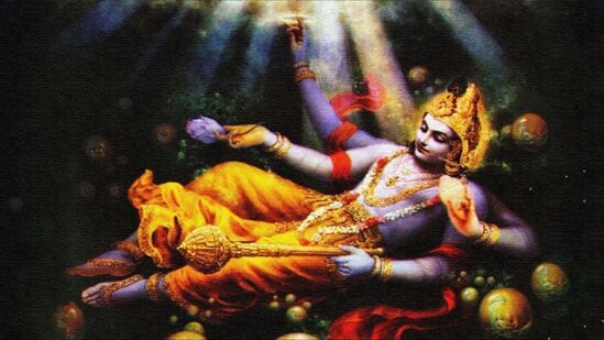 யோகினி ஏகாதசி விரதத்தின் முக்கியத்துவம்: யோகினி ஏகாதசி அன்று விரதம் இருந்தால் மனிதர்களின் அனைத்து பாவங்களும் நீங்கும். &nbsp;இந்த&nbsp;விரதத்தை அனுஷ்டிப்பதால் வாழ்க்கையில் செழிப்பும் மகிழ்ச்சியும் கிடைக்கும். &nbsp;யோகினி ஏகாதசி அன்று விரதம் இருந்தால் சொர்க்கம் செல்லும். &nbsp;யோகினி ஏகாதசி அன்று விரதம் இருப்பது எண்பதாயிரம் பிராமணர்களுக்கு உணவளிப்பதற்கு சமம் என்று நம்பப்படுகிறது. அதனால்தான் இந்த&nbsp;விரதத்தை&nbsp;கடைப்பிடிப்பது முக்கியம்.