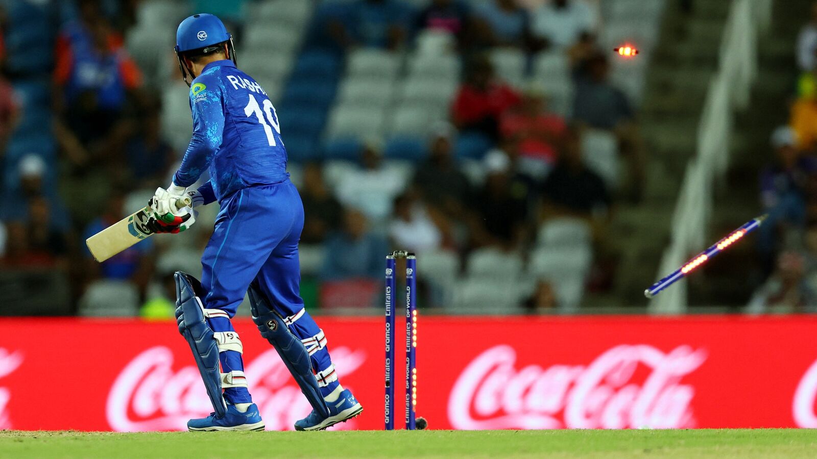 AFG vs SA Semi-Final: தென்னாப்பிரிக்கா பந்துவீச்சில் சிதறிய ஆப்கன்-வெறும் 56 ரன்கள், அனைத்து விக்கெட்டும் காலி