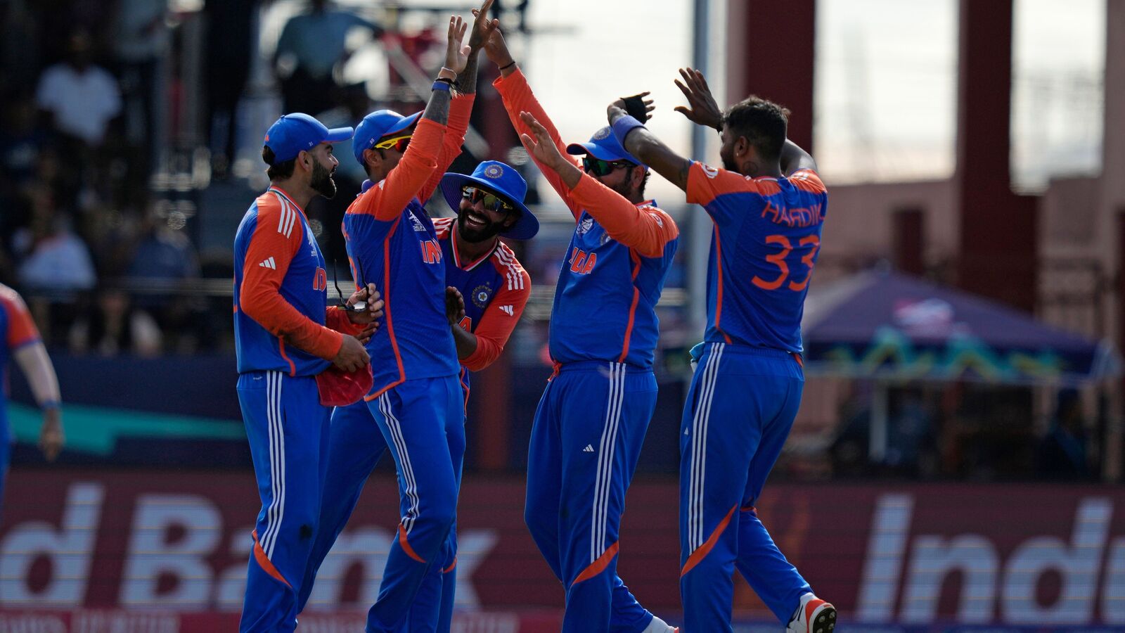 Ind vs Eng Result: பழிதீர்த்த இந்தியா! 10 ஆண்டுகளுக்கு பிறகு பைனலுக்கு தகுதி! பேட்டிங், பவுலிங்கில் கலக்கல் ஆட்டம்