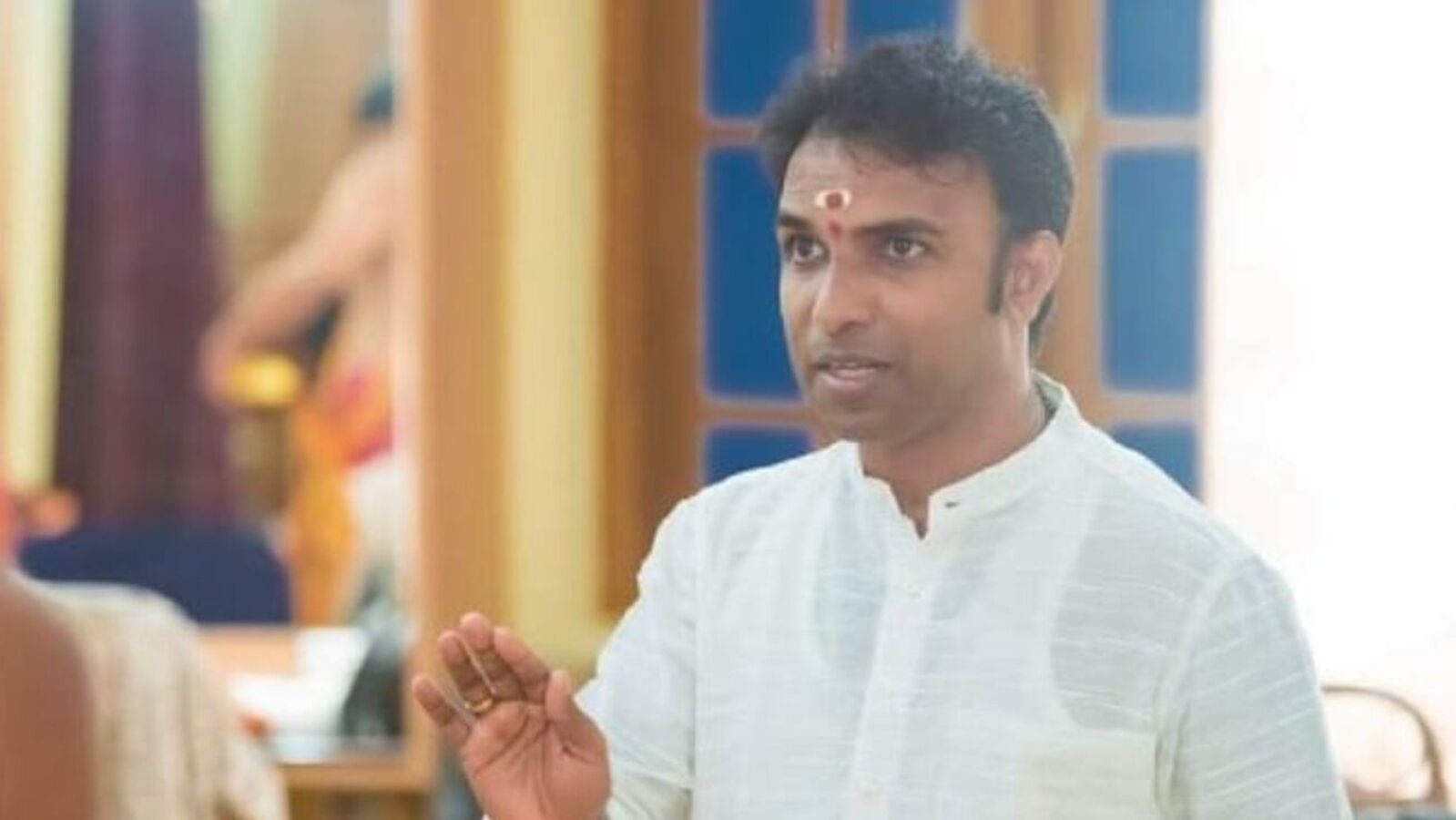 Kalakshetra : கலாஷேத்ரா விவகாரம்.. பணிநீக்கம் செய்யப்பட்டதை எதிர்த்து வழக்கு.. கலாஷேத்ரா அறக்கட்டளைக்கு பறந்த உத்தரவு!