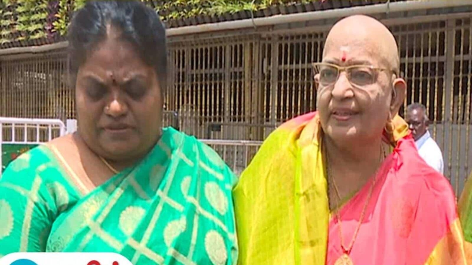 திருப்பதியில் முடிகாணிக்கை செலுத்தி வழிபாடு செய்த பின்னணி பாடகி பி.சுசீலா - வீடியோ