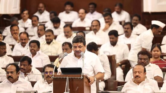 இதனை தொடர்ந்து பதில் அளித்த அமைச்சர் பிடிஆர் பழனிவேல் தியாகராஜன், நிலம் கிடைப்பது கடினம் ஆனதுதான். அது உண்மை, ஆனால் குறுகிய நேரத்தில், குறுகிய செலவில் வேலை வாய்ப்புகளை ஐடி துறையால்தான் உருவாக்க முடியும். ஆனால் நிதி ஒதுக்கீட்டுக்கு ஏற்பதான் எங்களால் பணி செய்ய முடியும். இந்த நிதியாண்டில் ஐடி துறைக்கு மொத்த நிதி ஒதுக்கீடு 119 கோடி ரூபாய். இதை பல்வேறுகளுக்கு ஒப்பிட்டுப்பார்த்தால் ஓரளவுக்குதான் செயல்படுத்த முடியும் என தெரிவித்தார்.