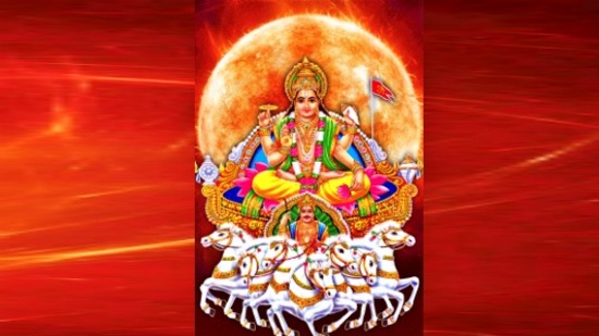 சூரியன் மாதத்திற்கு ஒருமுறை ஒரு தனது இடத்தை மாற்றும் பொழுது தமிழ் மாதம் பிறக்கின்றது. சூரிய பகவான் சிம்ம ராசியின் அதிபதியாக திகழ்ந்து வருகின்றார். தற்போது ஜூன் மாதம் 15ஆம் தேதி அன்று சூரிய பகவான் மிதுன ராசியில் புகுந்தார். இது புதன் பகவானின் சொந்தமான ராசியாகும்.&nbsp;