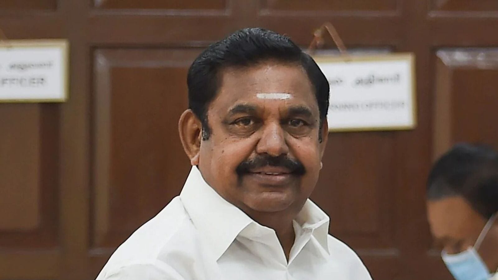 ’அப்பட்டமான இந்தி திணிப்பு! நடைமுறைக்கு வந்த குற்றவியல் சட்டங்கள்!’ பாஜகவை விளாசும் ஈபிஎஸ்!