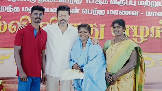 HT EXCLUSIVE: “யாருமே என் புள்ளைய கண்டுக்கல.. ஆனா தளபதி.. ஆத்மார்த்தமா பண்றார்.. இவர் ஆட்சிக்கு வந்தா” - சஞ்சனா அம்மா! HT EXCLUSIVE: “யாருமே என் புள்ளைய கண்டுக்கல.. ஆனா தளபதி.. ஆத்மார்த்தமா பண்றார்.. இவர் ஆட்சிக்கு வந்தா” - சஞ்சனா அம்மா!