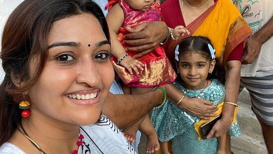அந்த குழந்தைகளை மகிழ்ச்சி இல்லா சூழ்நிலைக்கு தள்ள உங்களுக்கு எந்த வித உரிமையும் கிடையாது.நான் இங்கு பணத்தைப் பற்றி பேசவில்லை. புகழைப் பற்றி பேசவில்லை. ஒரு உயிரை நீங்கள் மகிழ்ச்சி இல்லா சூழ்நிலைக்கு தள்ள உங்களுக்கு எந்த விதமான உரிமையும் கிடையாது என்றுதான் சொல்கிறேன்.&nbsp;&nbsp;