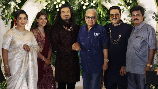 திருமண நிகழ்வில் நடிகர் ராதா ரவி