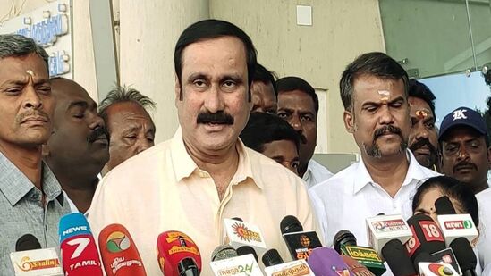 Anbumani : மாணவர்களின் விளையாட்டுத் திறனை மழுங்கடிக்கும் வகையிலான இந்த நடவடிக்கை கடுமையாக கண்டிக்கத்தக்கது என பாமக தலைவர் அன்புமணி ராமதாஸ் தெரிவித்துள்ளார்.