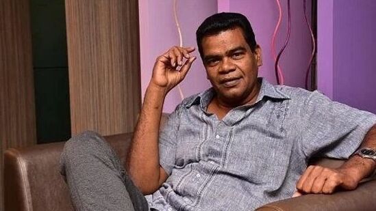 காஞ்சிபுரத்தில் பெண் பார்க்க போனோம். புகைப்படம் எதுவும் காட்டவில்லை. ஏனென்றால் எப்போது பார்த்துவிட்டு சென்றால்தூக்கு மாட்டிக்க போனது. அவர்கள் வீட்டில் சென்று அமர்ந்தோம். அமர்ந்தவுடன் நாற்காலி உடைந்து போனது. அப்போதே எனக்கு தெரிந்துவிட்டது.&nbsp;