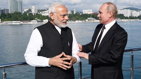 PM Modi-Putin meeting: பிரதமர் மோடி-புதின் சந்திப்பு: ராணுவத்தில் சேர்க்கப்பட்ட இந்தியர்களை விடுவிக்க ரஷ்யா சம்மதம்(PTI Photo) 