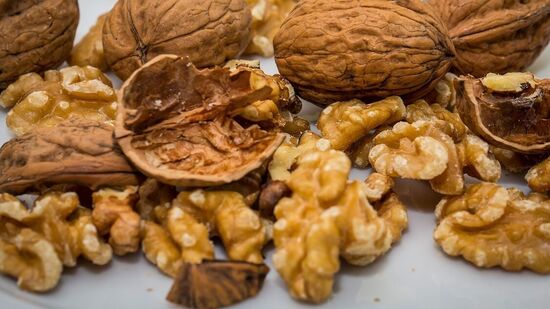 Benefits of Walnut : தினமும் ஒரு வால்நட்டை ஊறவைத்து சாப்பிடவேண்டும்! ஏன் தெரியுமா? Benefits of Walnut : தினமும் ஒரு வால்நட்டை ஊறவைத்து சாப்பிடவேண்டும்! ஏன் தெரியுமா?