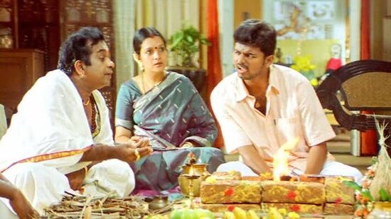 Meera Krishnan: விளக்கெண்ணெய் தேய்த்து உருண்டாலும்.. 'விஜய்க்கு அம்மாவாக நடிக்கலனு யாரும் இங்க' - மீரா கிருஷ்ணன் Meera Krishnan: விளக்கெண்ணெய் தேய்த்து உருண்டாலும்.. 'விஜய்க்கு அம்மாவாக நடிக்கலனு யாரும் இங்க' - மீரா கிருஷ்ணன்