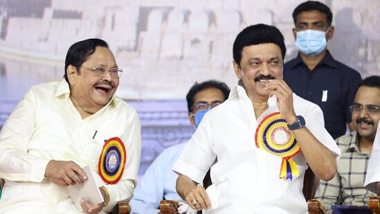 திமுகவின் மூத்த அமைச்சரான துரைமுருகனுக்கு 85 வயதாகின்றது