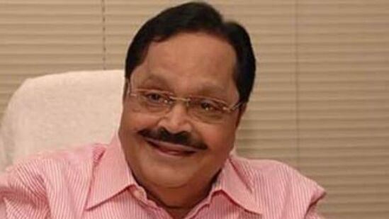 திமுக பொதுச்செயலாளரும், மூத்த அமைச்சருமான துரைமுருகன் இன்றைய தினம் அக்கட்சியின் தலைமை அலுவலகம் ஆன அண்ணா அறிவாலயத்திற்கு வந்து இருந்தார்.&nbsp;