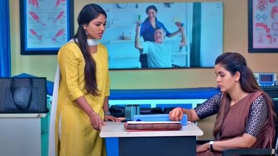 ஜாதகம் விஷயத்தில் வந்த கிடைத்த புது யோசனை.. கயல் ஆட்டம் இனிமே தான் ஆரம்பம் ஜாதகம் விஷயத்தில் வந்த கிடைத்த புது யோசனை.. கயல் ஆட்டம் இனிமே தான் ஆரம்பம்