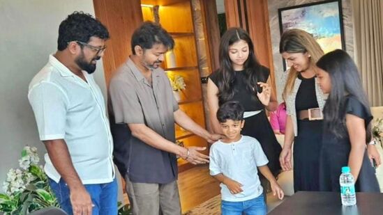 விஜய்யுடனான சந்திப்பின் புகைப்படத்தை தனது எக்ஸ் பக்கத்தில் நடிகை ரம்பா பகிர்ந்துள்ளார்