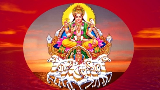 நவகிரகங்களின் செயல்பாடுகளுக்கும் இவர்தான் ஒருமித்த காரணமாக இருந்து வருகிறார். சூரிய பகவானின் இடமாற்றம் மிகவும் முக்கியமானதாக பார்க்கப்படுகிறது. அந்த வகையில் சூரிய பகவான் கடந்த ஜூன் 15ஆம் தேதி அன்று புதன் பகவானின் சொந்தமான ராசியான மிதுன ராசியில் நுழைந்தார்.&nbsp;