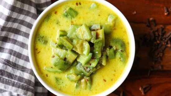 Ridge Gourd Dal Curry : பீர்க்கங்காய் பருப்பு கறி; உச்சுக்கொட்டும் சுவையில், அள்ளி அள்ளி சாப்பிட ஆவலாக இருக்கும்!