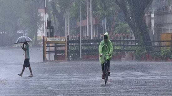 Weather Update: சென்னையில் இடி மின்னல் உடன் கூடிய மிதமான மழை எச்சரிக்கை! வானிலை ஆய்வு மையம் அறிவிப்பு!