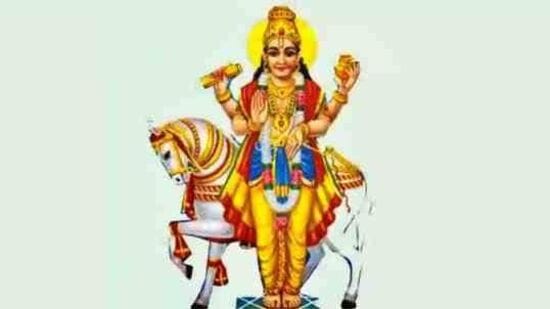 4ஆம் இடத்தில் அமர்ந்தபடி சுக்கிரன், சந்திரன் தசை நடந்தால், சொத்துக்கள், சுகம், கல்வி, மேன்மை, வாகனம், வீடு, வாசல், வசதி வாய்ப்புகள் உண்டாகும். திருமண வாழ்கை மூலம் மகிழ்ச்சியை உண்டாக்குவது போன்ற நன்மைகள் இதனால் ஏற்படும்.&nbsp;