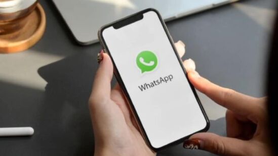 Whatsapp AI: வாட்ஸ்அப்பில் ஏஐ தொழில்நுட்பத்தை பயன்படுத்தி போட்டோவை மாத்தலாம்.. இந்தியாவில் இந்த வசதி இருக்கா?