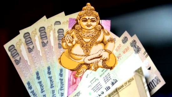 செவ்வாய் பகவான் இந்த மாதத்தில் ரிஷப ராசிக்கு செல்கிறார். ஏற்கனவே ரிஷப ராசியில் பயணம் செய்து வரும் குரு பகவானோடு செவ்வாய் பகவான் இணைகின்றார். தற்போது குரு மற்றும் செவ்வாய் சேர்க்கை அனைத்து ராசிகளுக்கும் தாக்கத்தை ஏற்படுத்தும். இருப்பினும் குறிப்பிட்ட சில ராசிகளுக்கு யோகங்கள் உருவாகியுள்ளது. அதனை அனுபவிக்கும் ராசிகள் குறித்து இங்கு காண்போம்.&nbsp;
