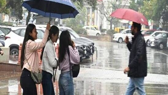 28.07.2024 முதல் 01.08.2024 வரை: தமிழகத்தில் ஓரிரு இடங்களிலும், புதுவை மற்றும் காரைக்கால் பகுதிகளிலும் லேசானது முதல் மிதமான மழை பெய்யக்கூடும்.