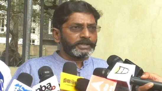 இந்த வழக்கு விசாரணை கோவை நீதித்துறை நடுவர் நீதிமன்றம் எண் 4-ல் நடைபெற்று வந்த நிலையில், சவுக்கு சங்கர் தாக்கல் செய்திருந்த ஜாமீன் மனு மீது இன்று (ஜூலை 26) விசாரணை நடைபெற்றது.&nbsp;
