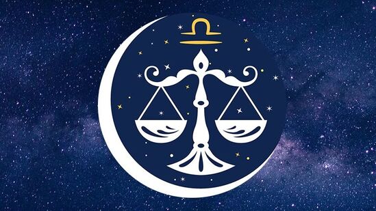 துலாம்: இந்த நாளில் துலாம் ராசிக்காரர்கள் வெள்ளை ஆடைகளை தானம் செய்யலாம்.