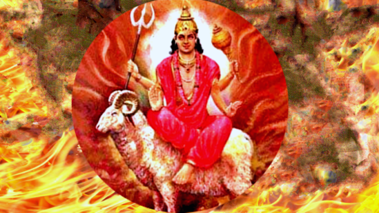 நவகிரகங்களில் தளபதி பதவியில் பயணம் செய்யக் கூடியவர் செவ்வாய் பகவான். இவர் 45 நாட்களுக்கு ஒரு முறை தனது இடத்தை மாற்றக்கூடியவர். செவ்வாய் பகவானின் ராசி மாற்றம் மிகப்பெரிய தாக்கத்தை அனைத்து ராசிகளுக்கும் ஏற்படுத்தும். அந்த வகையில் செவ்வாய் பகவான் தன்னம்பிக்கை, வீரம், விடாமுயற்சி, வலிமை, தைரியம் உள்ளிட்டவைகளுக்கு காரணமாக திகழ்ந்து வருகின்றார்.&nbsp;